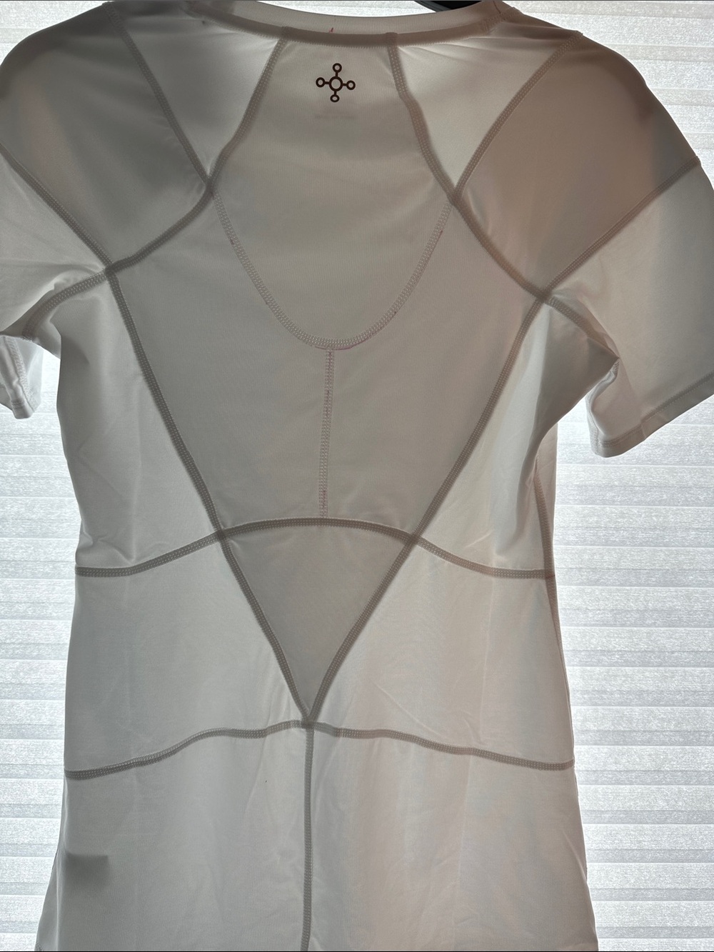 Tommie Copper White Short-Sleeve Performance Top. - Picture 3 of 5